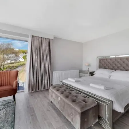 The View At Bayview 道宁斯