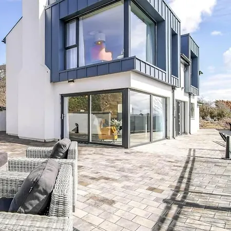 The View At Bayview 道宁斯