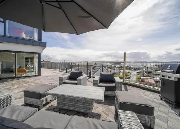 The View At Bayview * Downings