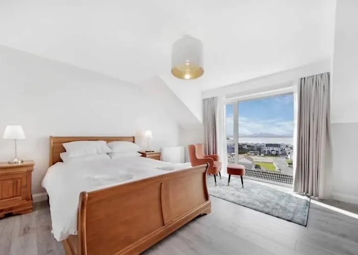 The View At Bayview *