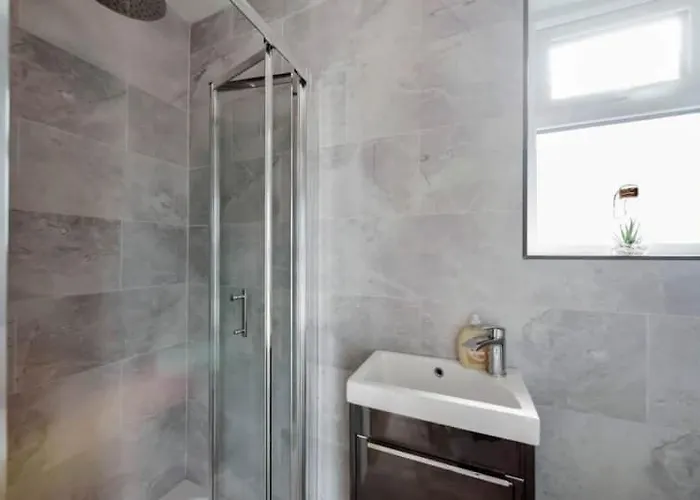 The View At Bayview * Downings